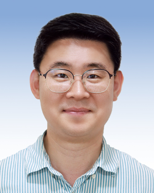 김범석